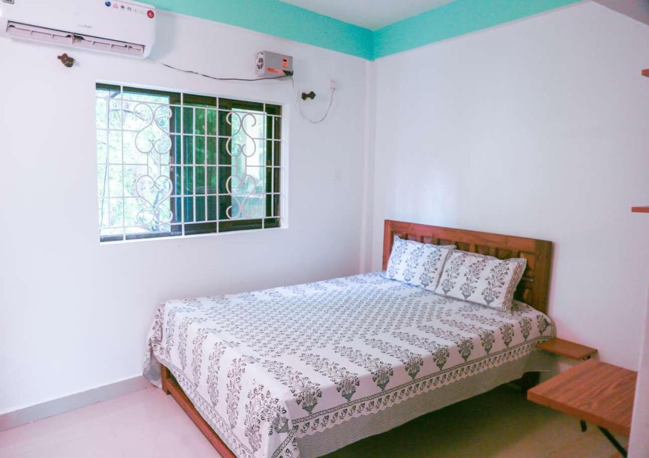 Kumbaya Beachside Hostel & Apartments At Arambol Beach Exterior foto